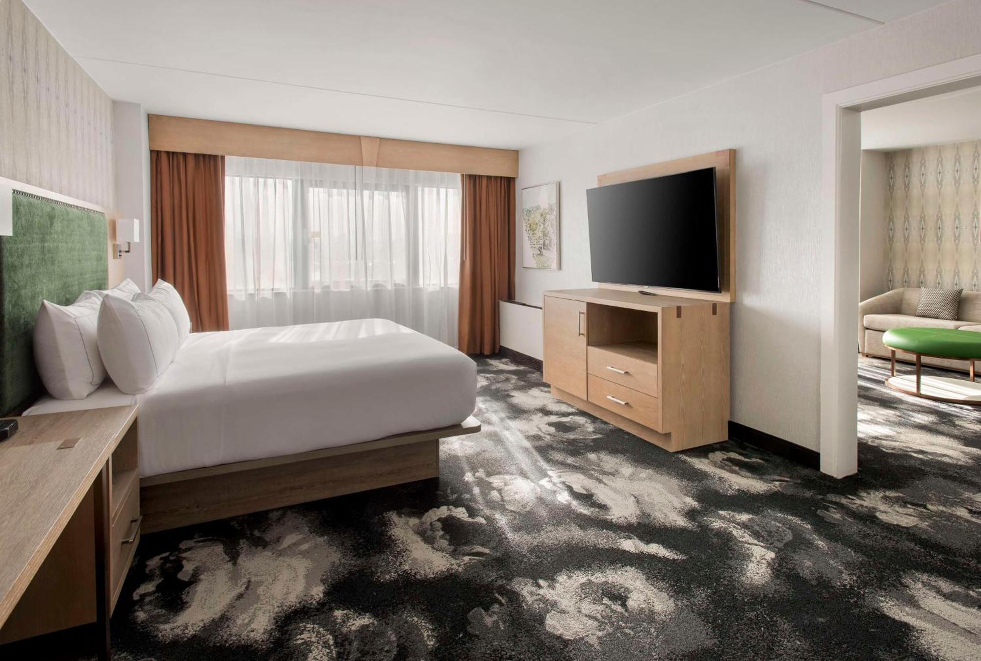 Hotel Doubletree By Hilton Poughkeepsie Exterior foto
